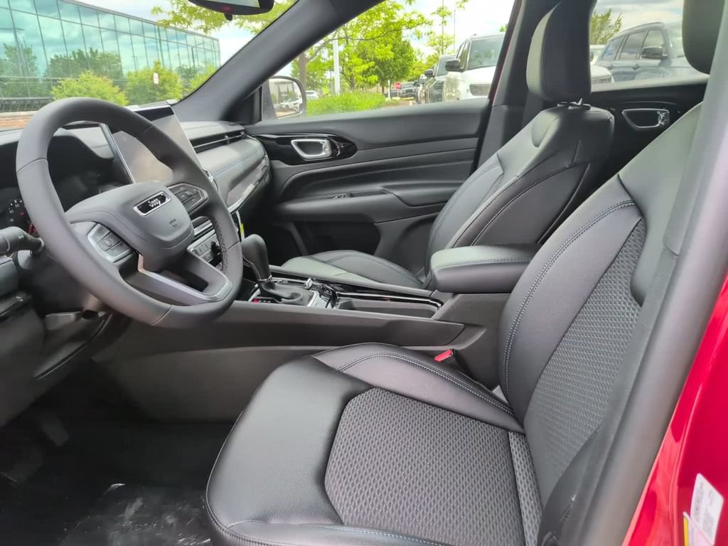 New 2026 Jeep Compass Latitude AWD/4WD image 22
