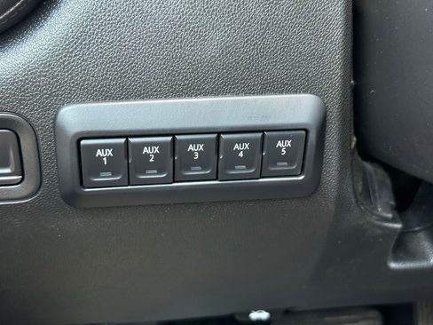 Used 2022 Chevrolet Silverado 2500 LT w/ Convenience Package AWD/4WD image 36