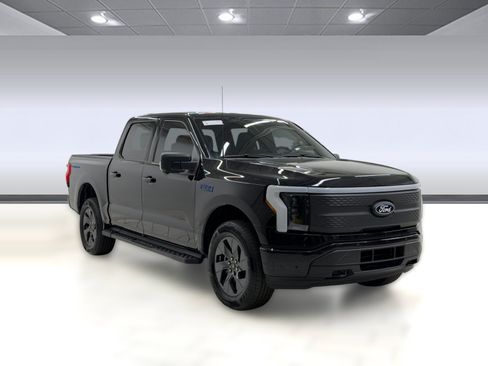 Certified 2024 Ford F150 Lightning Flash AWD/4WD image 6