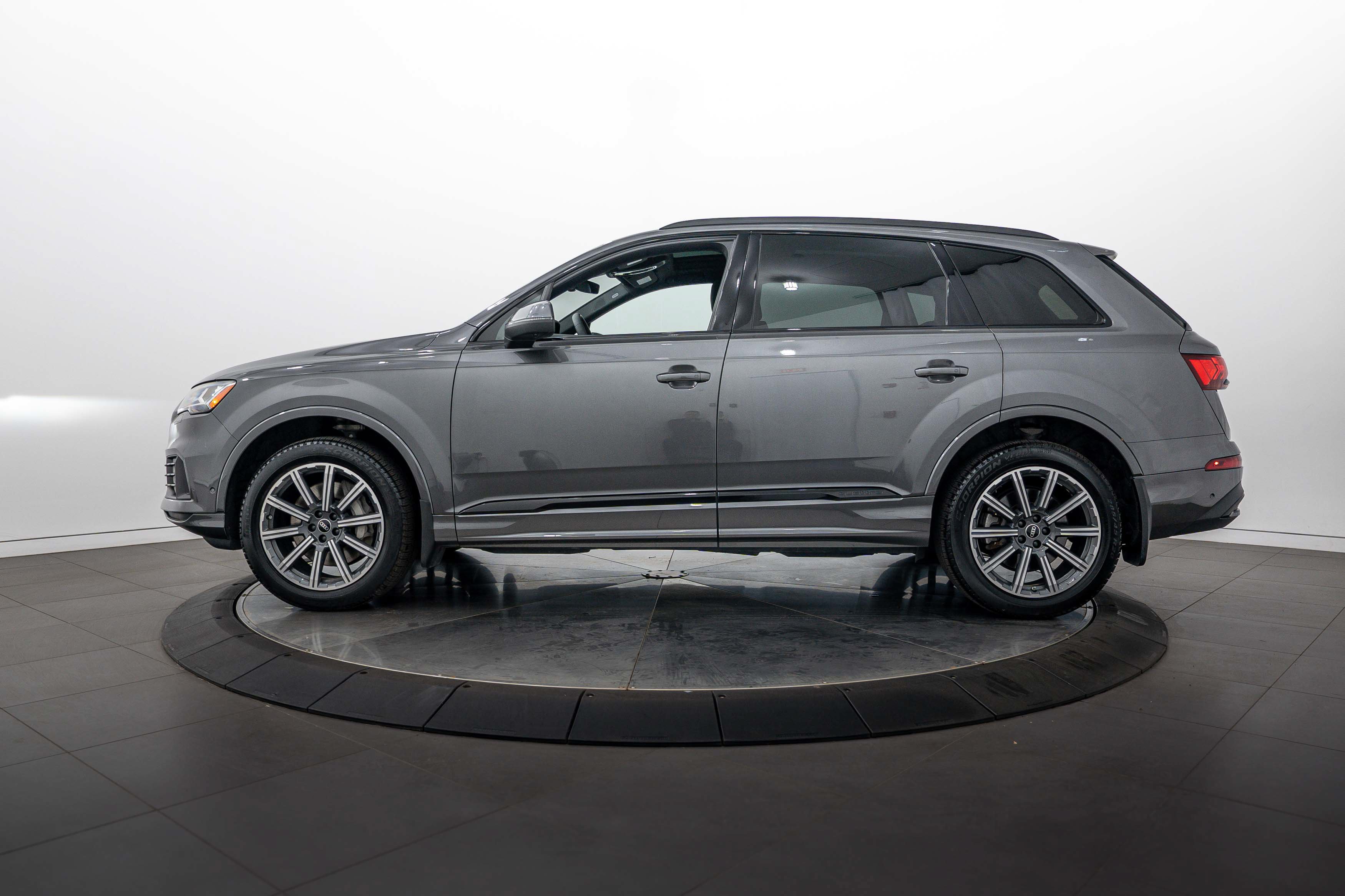 Used 2022 Audi Q7 2.0T Premium Plus AWD/4WD image 6