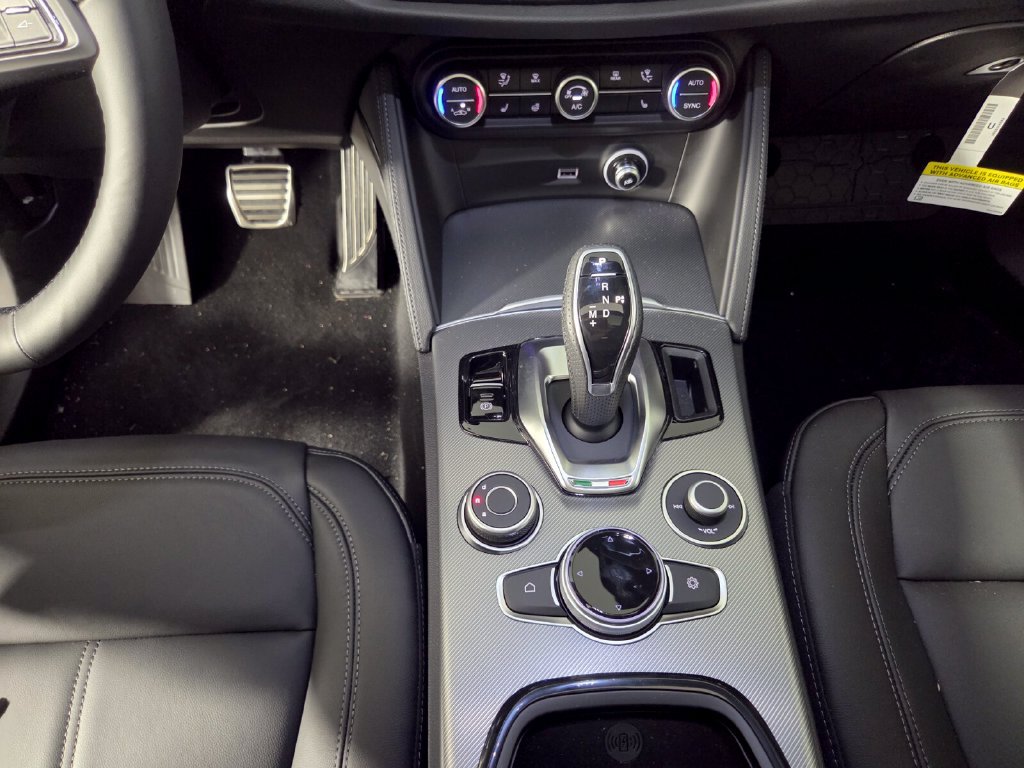 New 2026 Alfa Romeo Stelvio Sprint AWD/4WD image 12