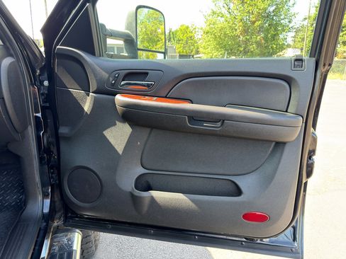 Used 2009 GMC Sierra 2500 W/T AWD/4WD image 13