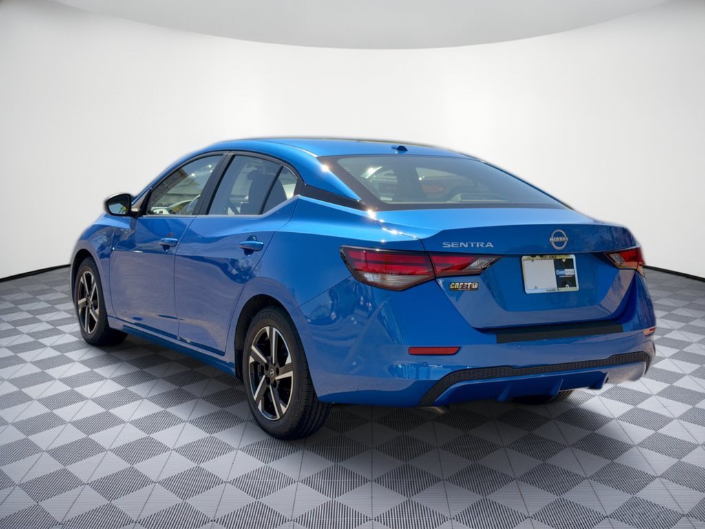 Used 2025 Nissan Sentra SV FWD image 3
