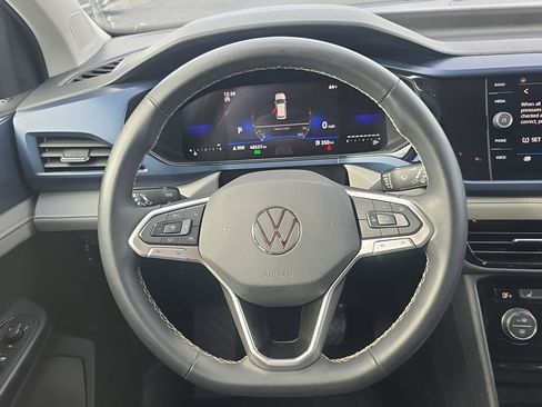 Used 2024 Volkswagen Taos SE image 10