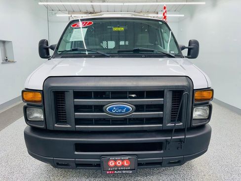 Used 2011 Ford E-150 and Econoline 150 RWD image 2