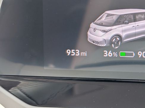 Used 2025 Volkswagen ID. Buzz Pro S Plus RWD image 28