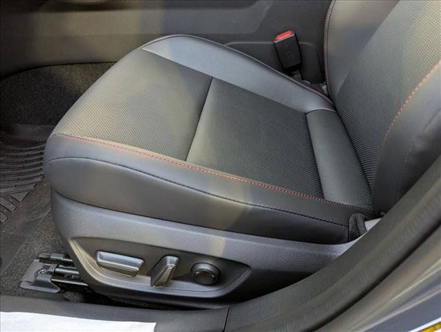 New 2026 Toyota Prius Plug-In Hybrid FWD image 4