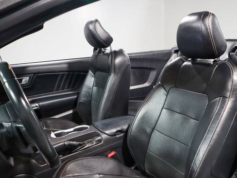Used 2020 Ford Mustang Premium image 22