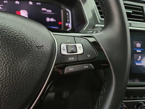 Used 2020 Volkswagen Tiguan SEL w/ 3rd Row Seat Package AWD/4WD image 21