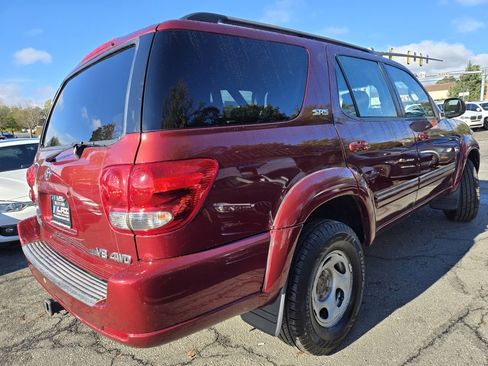 Used 2007 Toyota Sequoia SR5 image 4