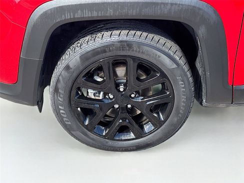 Used 2019 Jeep Renegade Altitude w/ Quick Order Package 2XM FWD image 28