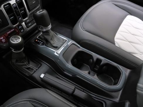 Used 2024 Jeep Wrangler Unlimited Rubicon 392 image 66