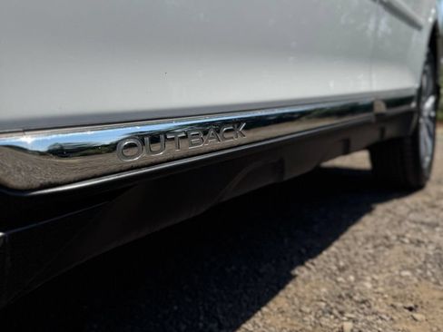Used 2017 Subaru Outback 2.5i Touring w/ Popular Package #5A AWD/4WD image 44