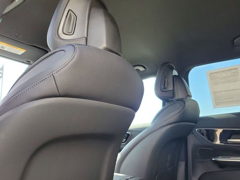 Certified 2025 Mercedes-Benz GLC 300 image 14