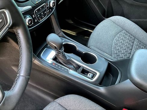 Used 2024 Chevrolet Equinox LT image 20