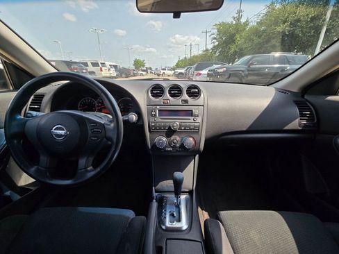 Used 2013 Nissan Altima 2.5 S FWD image 16