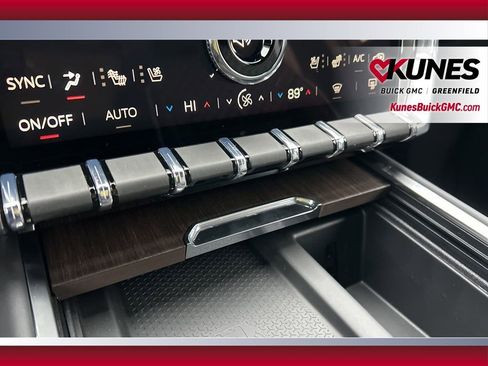 New 2026 GMC Acadia Denali w/ Super Cruise Package image 23