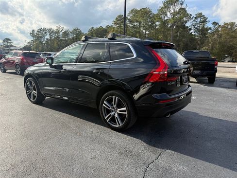 Used 2021 Volvo XC60 T5 Momentum w/ Advanced Package image 25