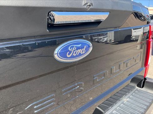 Used 2022 Ford F250 XLT w/ XLT Premium Package image 29