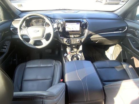 Used 2023 Chevrolet Traverse RS image 20
