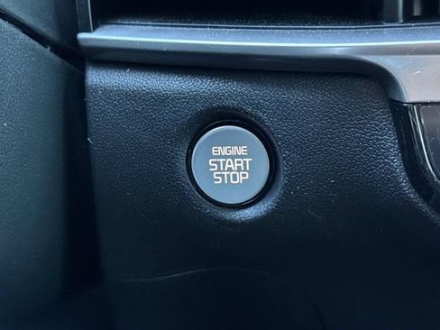 Certified 2025 Kia Sorento S AWD/4WD image 31