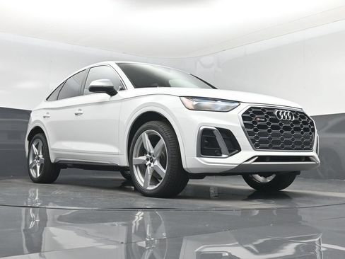 Used 2022 Audi SQ5 Premium Plus w/ Premium Plus Package AWD/4WD image 32