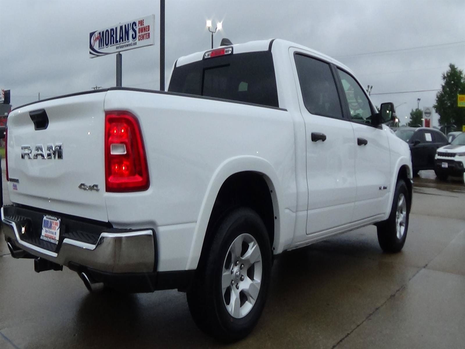 Used 2025 RAM 1500 Big Horn AWD/4WD image 6
