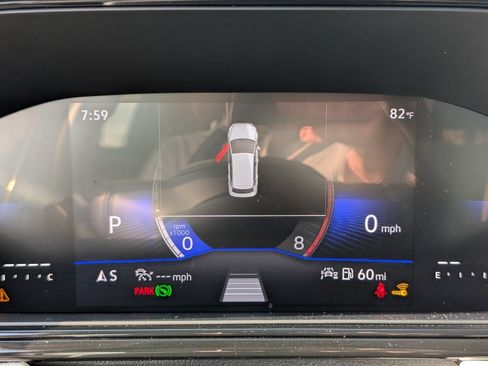 Certified 2025 Volkswagen Taos S FWD image 30