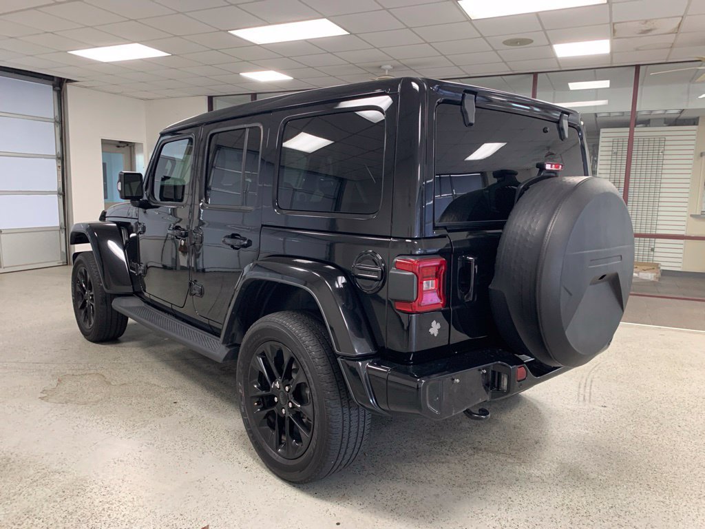 Used 2023 Jeep Wrangler Unlimited Sahara AWD/4WD image 5