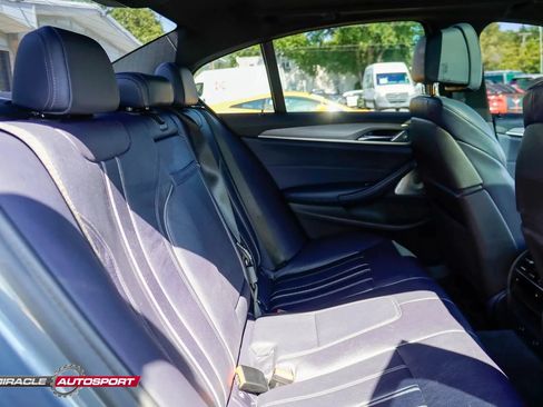 Used 2018 BMW M550i xDrive w/ Driving Assistance Package AWD/4WD image 40