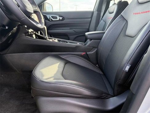 New 2026 Jeep Compass Trailhawk image 18