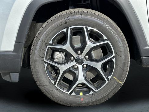 New 2026 Jeep Compass Limited image 24