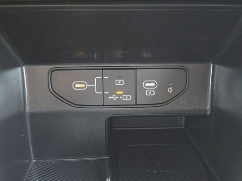 Certified 2025 Kia Sorento EX FWD image 21