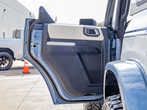 Used 2023 Ford Bronco Heritage Edition image 38