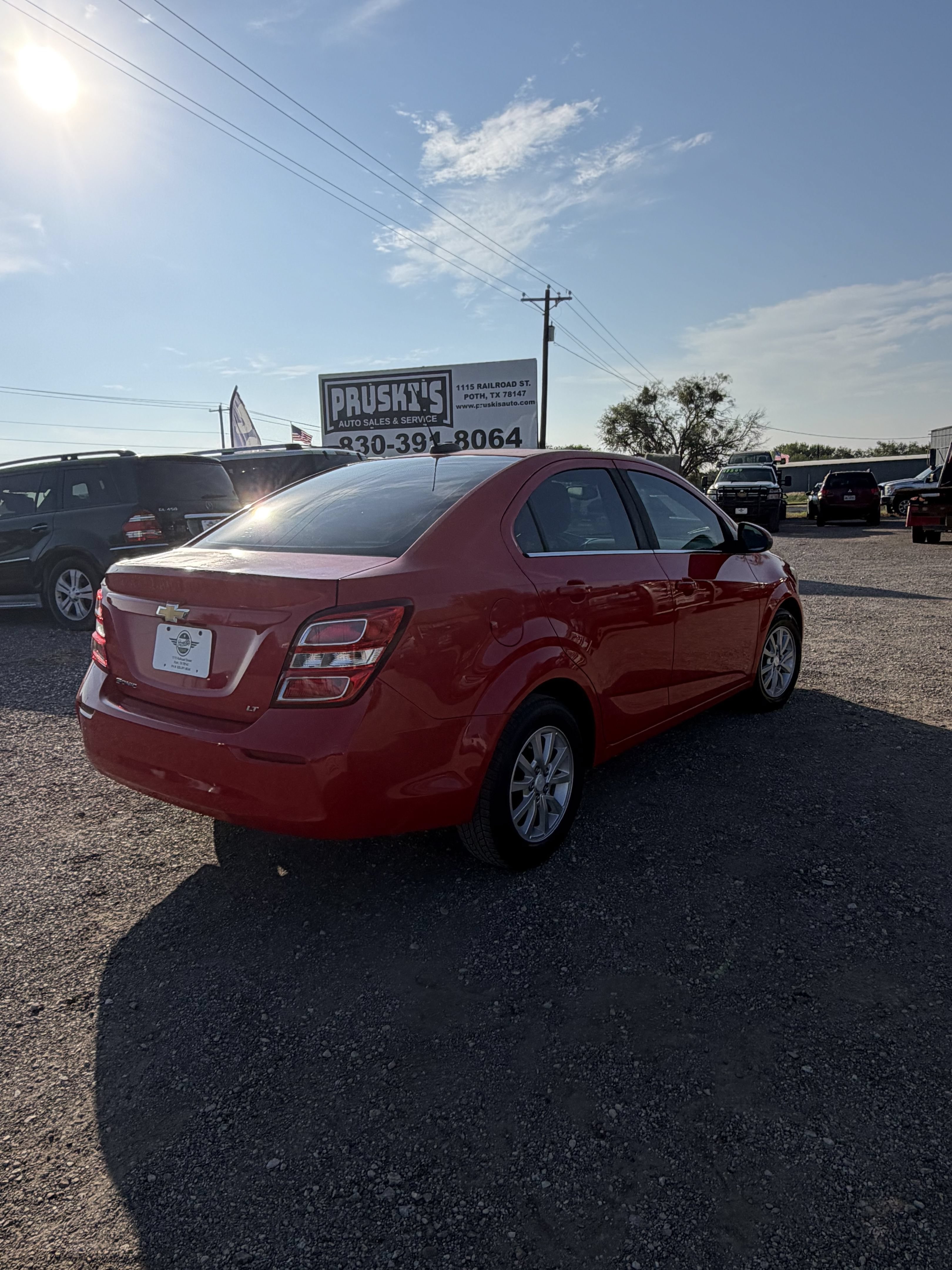 Used 2017 Chevrolet Sonic LT FWD image 2