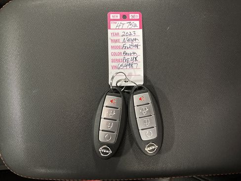Used 2023 Nissan Frontier PRO-4X w/ Pro Convenience Package image 27