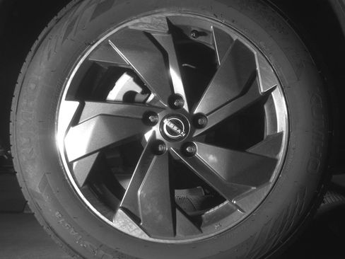 Used 2025 Nissan Rogue SV image 15