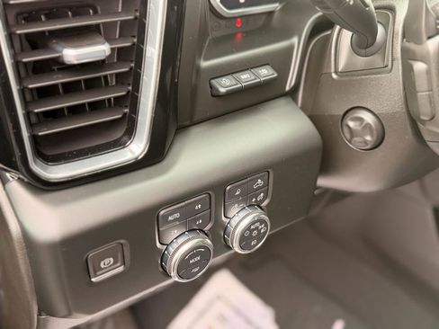 Used 2022 GMC Sierra 1500 Denali w/ Denali Reserve Package image 12