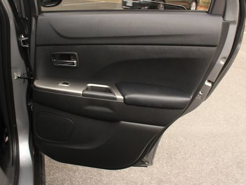 Used 2022 Mitsubishi Outlander Sport SE FWD image 24