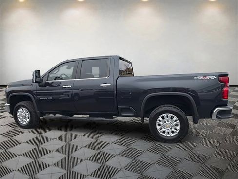 Used 2024 Chevrolet Silverado 2500 LTZ image 8