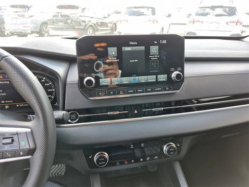 Used 2024 Mitsubishi Outlander SEL image 56