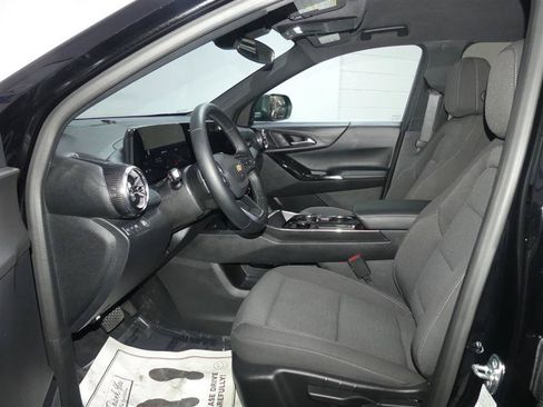Used 2026 Chevrolet Equinox LT FWD image 21