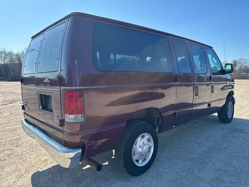 Used 2006 Ford E-350 and Econoline 350 Chateau image 6
