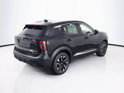 Used 2025 Nissan Kicks SR w/ Interior Electronics Package AWD/4WD image 11