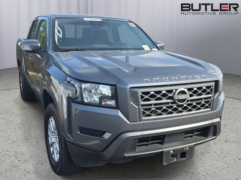 Used 2022 Nissan Frontier SV RWD image 5