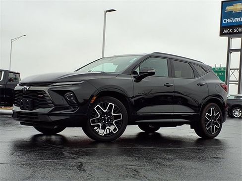 Used 2023 Chevrolet Blazer RS w/ Driver Confidence II Package image 2