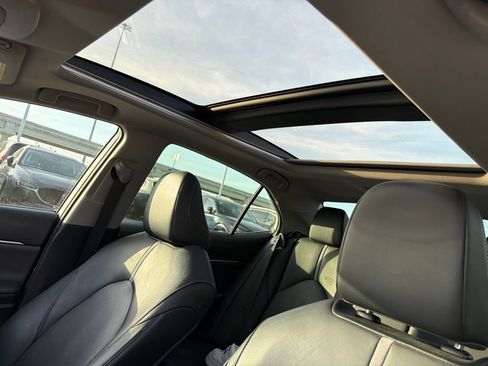 Used 2021 Toyota Camry XSE FWD image 10