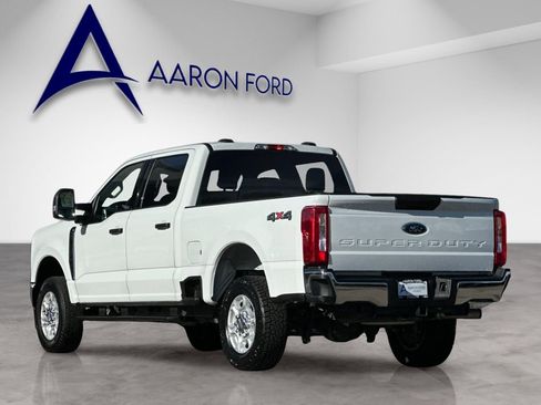 Used 2025 Ford F250 XLT image 3