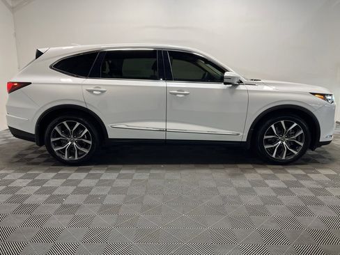 Certified 2023 Acura MDX SH-AWD w/ Technology Package image 4