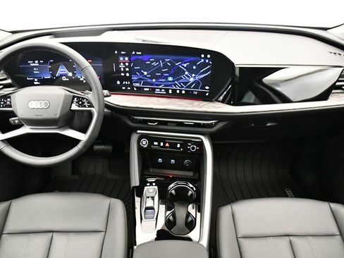 Certified 2025 Audi Q5 Premium Plus w/ Premium Plus image 20